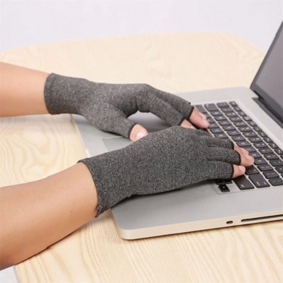use-glove-2of4_400x400